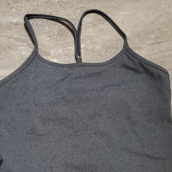 Lululemon Power Y Tank - Picture 2 of 4